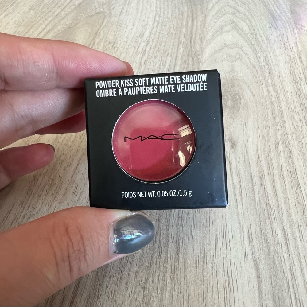 MAC - Powder Kiss Soft Matte Eye Shadow in Color: Werk Werk Werk (New in Box!)